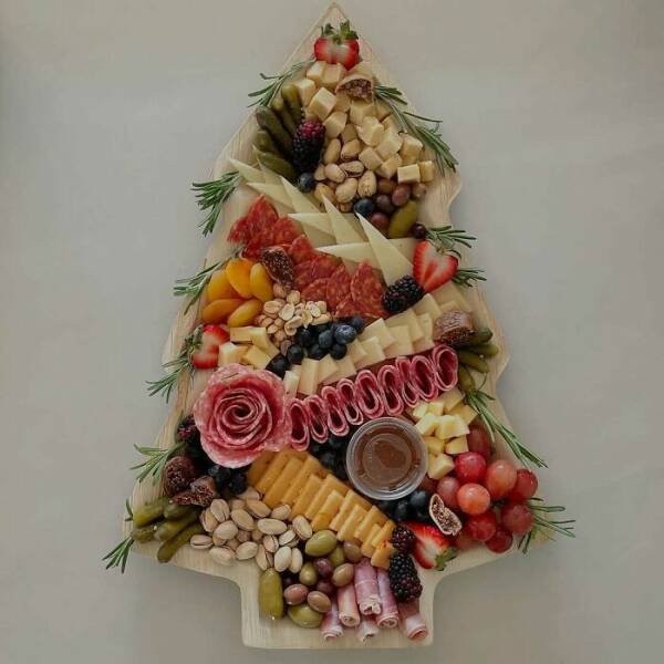 Creative Christmas Food Ideas That Are Almost Too Good to Eat