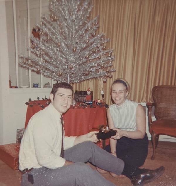 Vintage Christmas Vibes That Warm The Heart