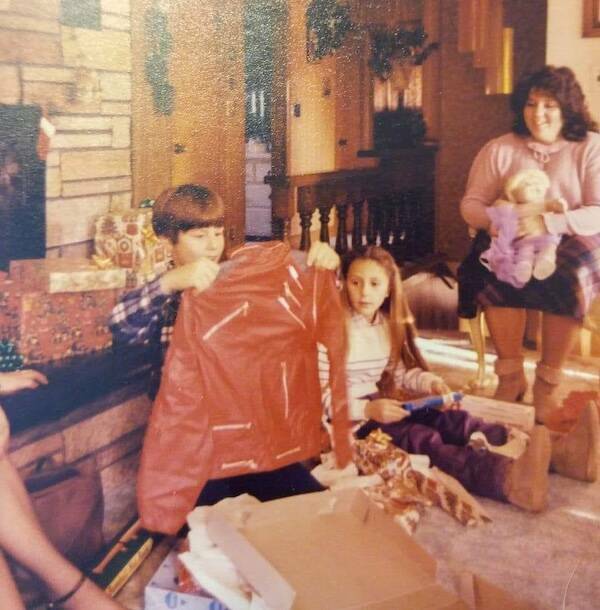 Vintage Christmas Vibes That Warm The Heart