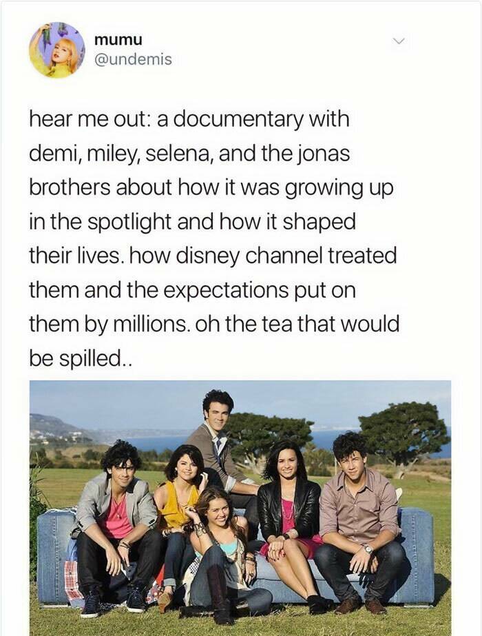 Chaotic 2000s Pop Culture Moments We’ll Never Forget