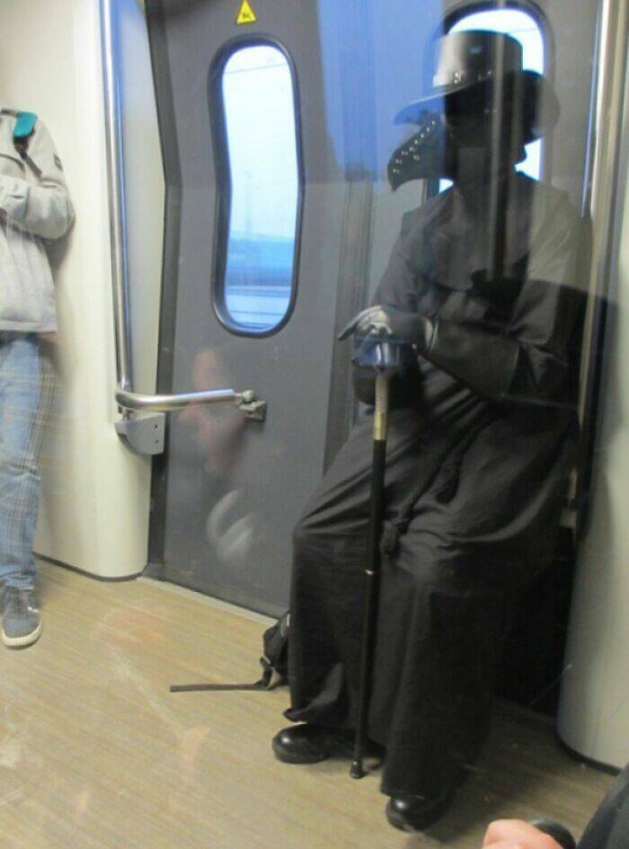 Weird And Funny Subway Passenger Pics