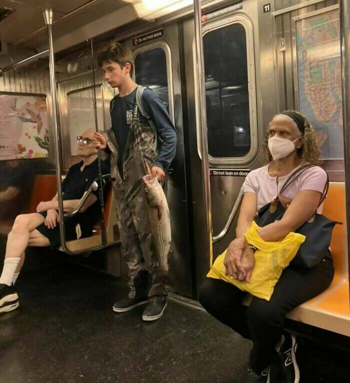 Weird And Funny Subway Passenger Pics