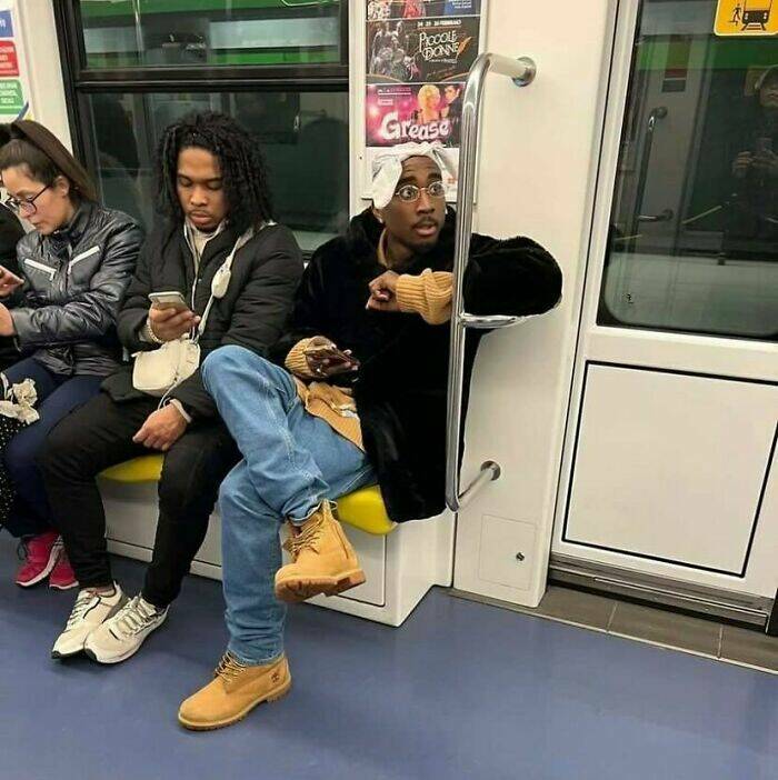 Weird And Funny Subway Passenger Pics