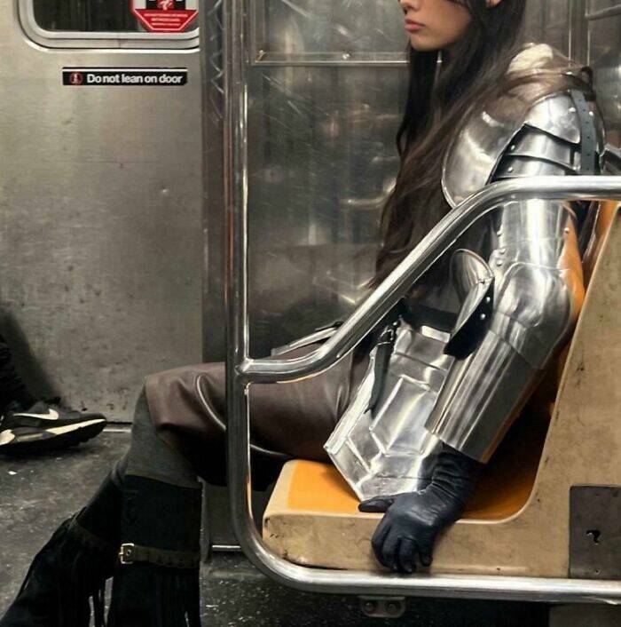 Weird And Funny Subway Passenger Pics