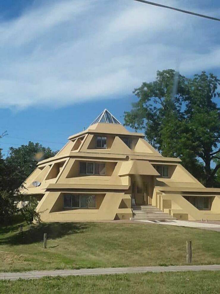 Hilarious Architectural Disasters That Shouldn Hilarious Architectural Disasters That Shouldnt Exist