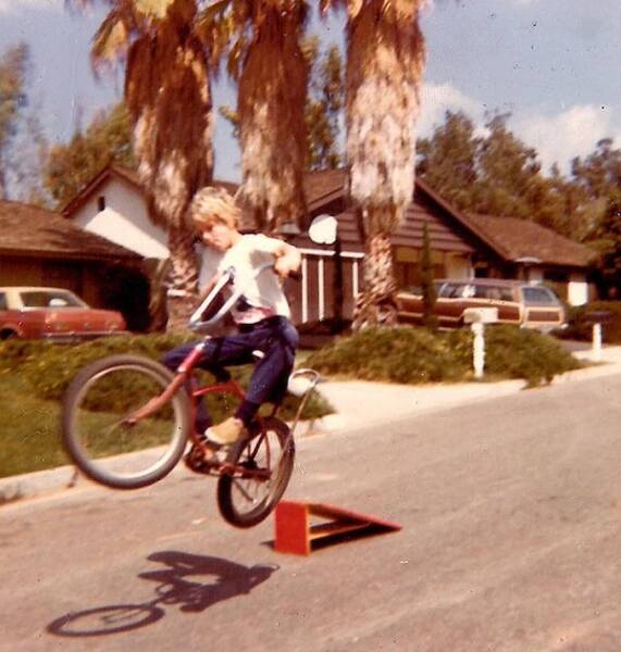 Nostalgic Photos That Capture the Magic Of A Not-So-Distant Past