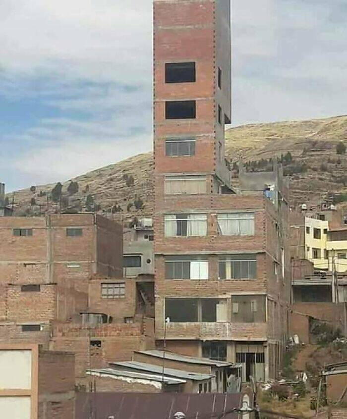 Hilariously Bad Architecture That Makes No Sense Hilariously Bad Architecture That Makes No Sense