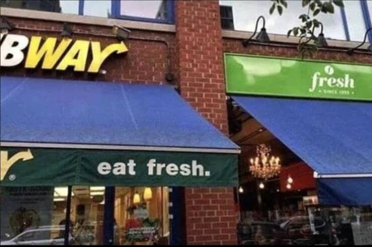 Hilarious Coincidences Captured At The Perfect Moment