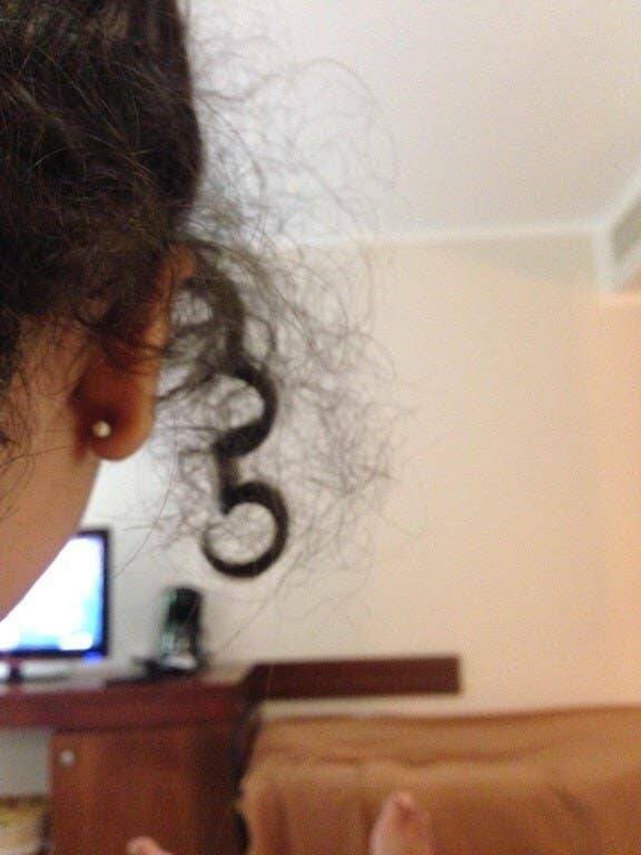 Hilarious Coincidences Captured At The Perfect Moment Hilarious Coincidences Captured At The Perfect Moment