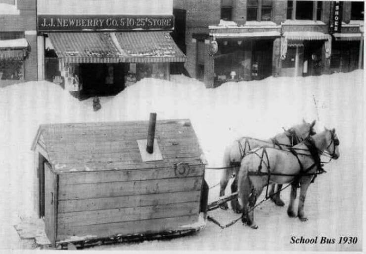 History Lovers Share Fascinating Photos & Little-Known Facts