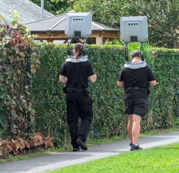 What Is This Thing? The Internet Cracks The Case