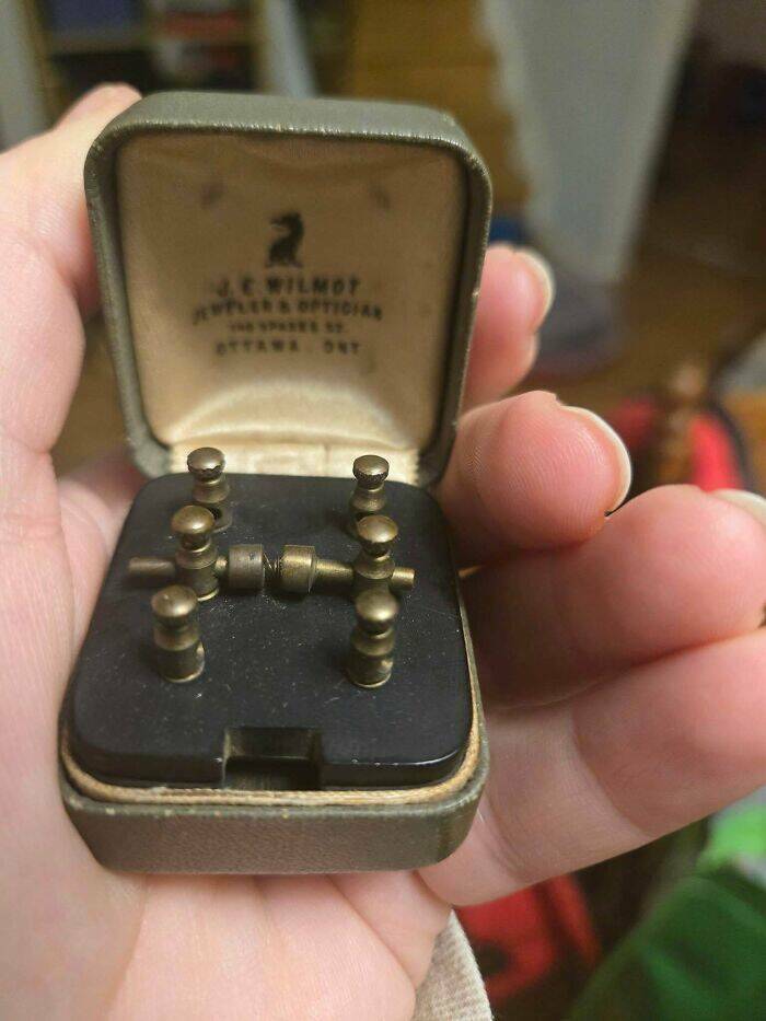 What Is This Thing? The Internet Cracks The Case