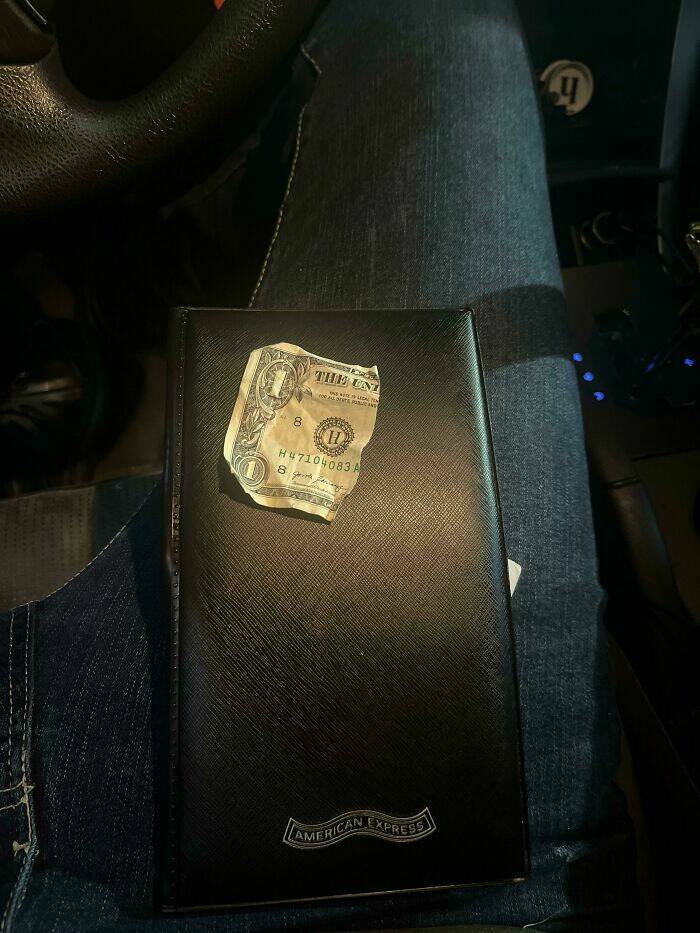 The Most Infuriating Tips Left At Restaurants