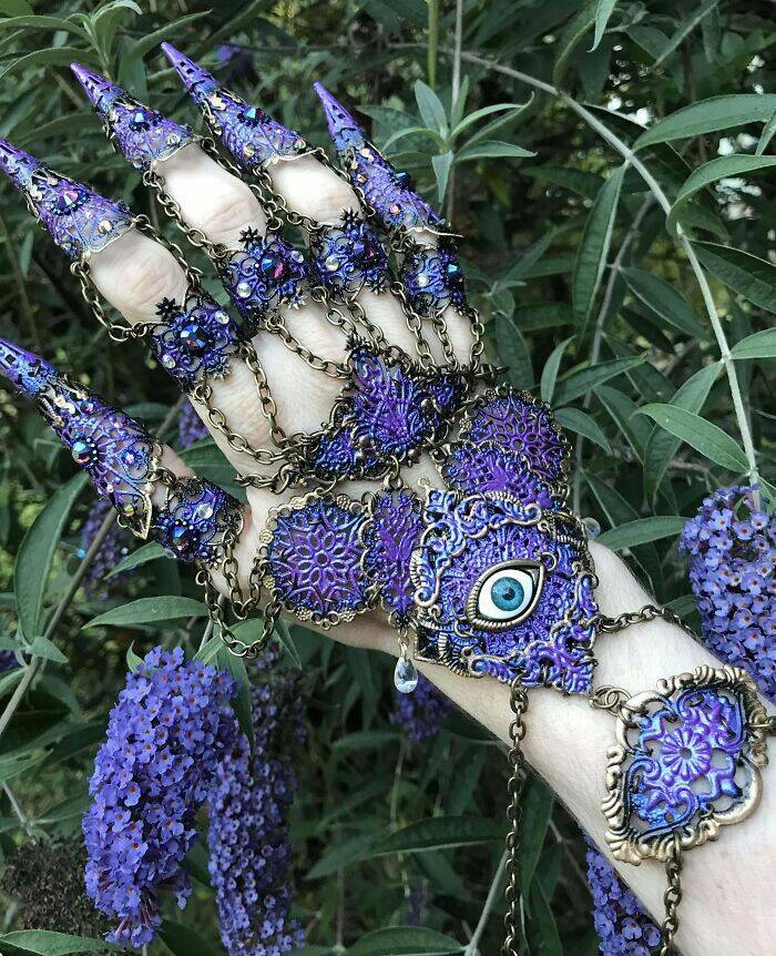 Spooky Yet Impressive Creations People Made Themselves Spooky Yet Impressive Creations People Made Themselves