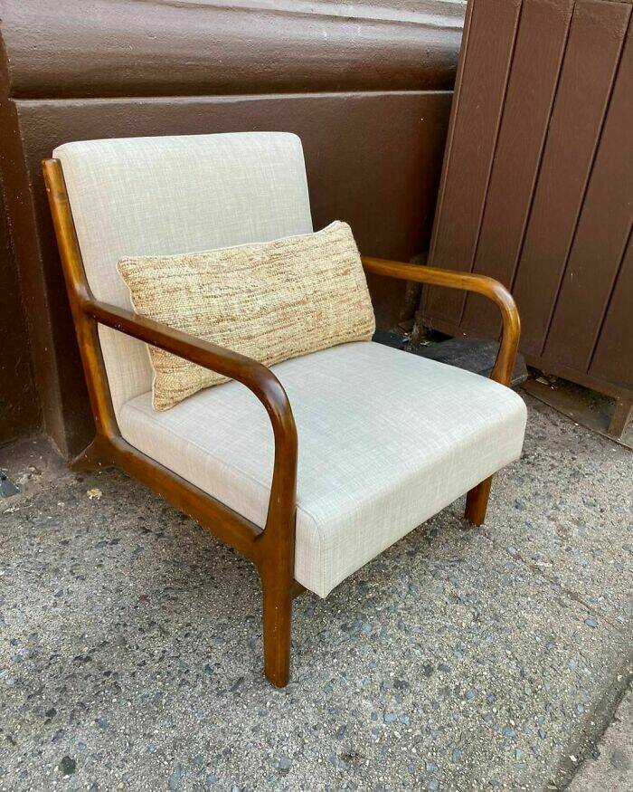 Unbelievable Things People Found On The Streets Of New York