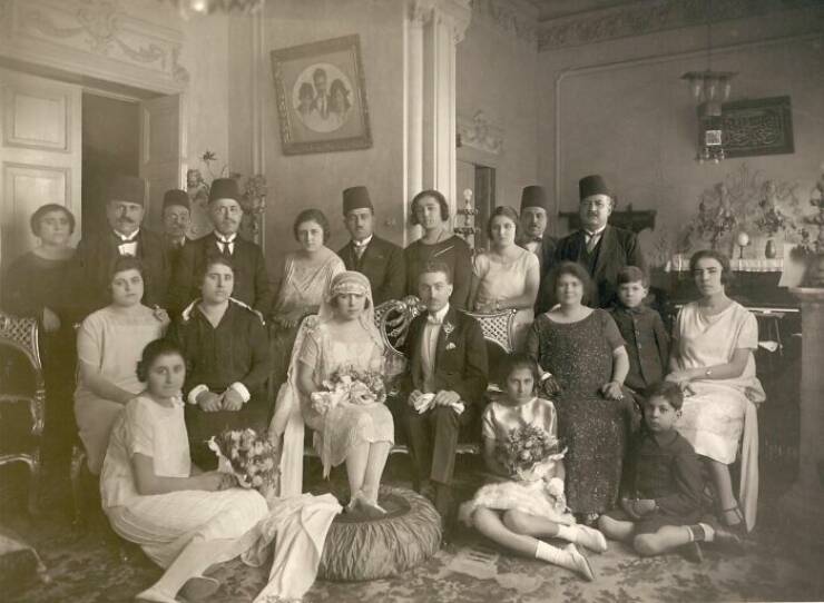 Rare Historical Photos That Highlight A Century Of Change