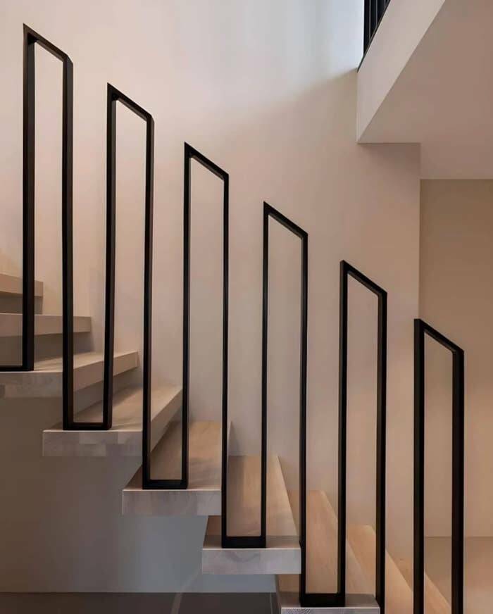 People Who Accidentally Snapped A Photo Of Pure Danger