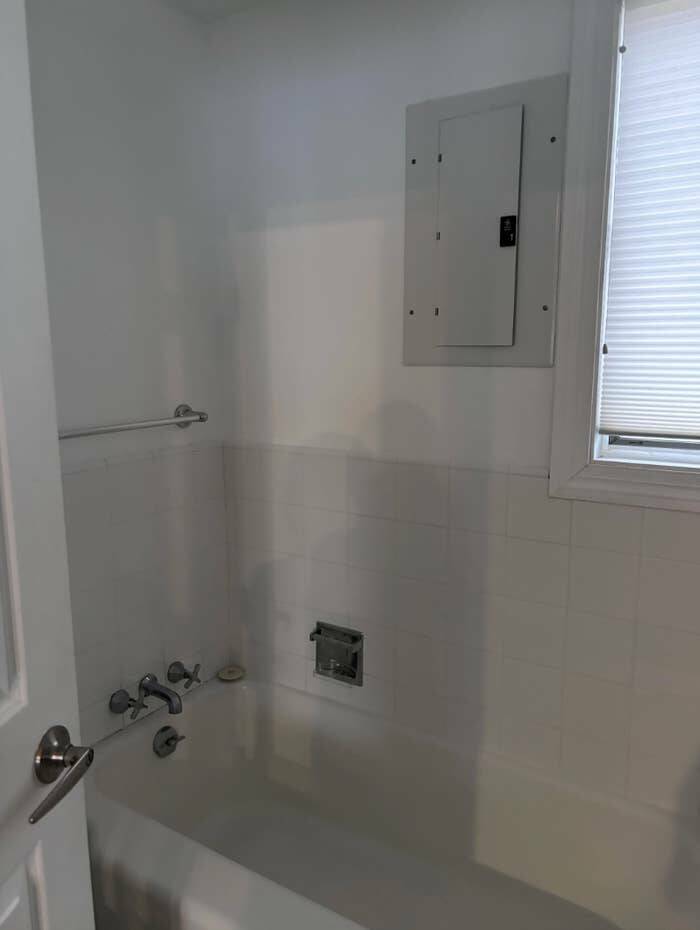 People Who Accidentally Snapped A Photo Of Pure Danger