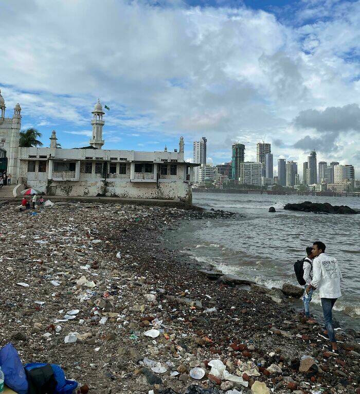 Dystopian Cityscapes That Look Fictional But Aren’t