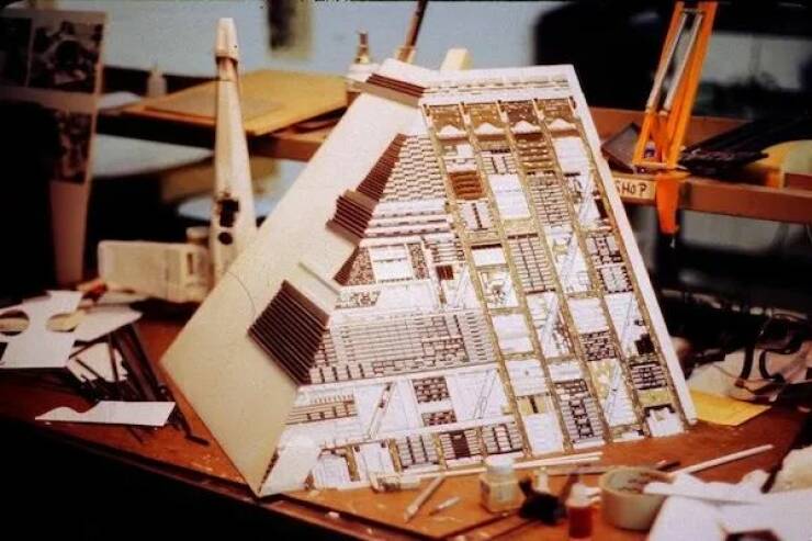 How Blade Runner  Built Its Dystopian World In Miniature