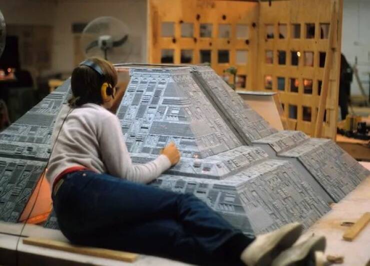 How Blade Runner  Built Its Dystopian World In Miniature