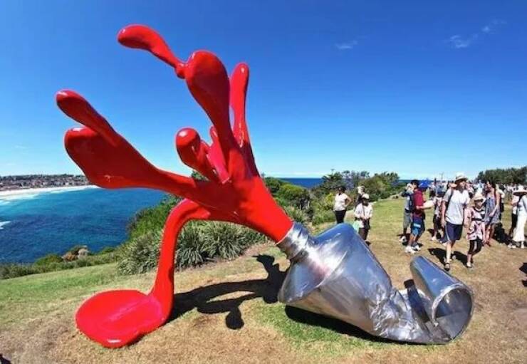 We’re Not Alone… The Giants Are Here! We’re Not Alone… The Giants Are Here!