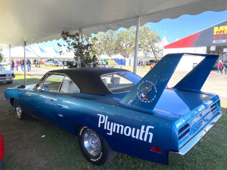 Iconic Muscle Cars That Still Dominate The Streets