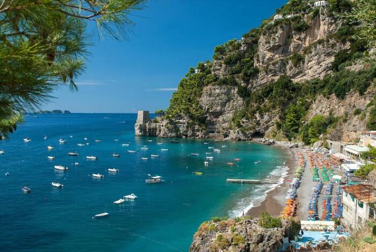 The World’s Most Unique And Beautiful Shorelines