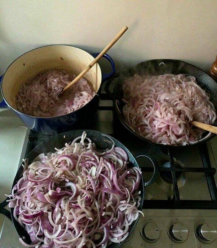 Hard Images That Are Just Too Unhinged To Ignore