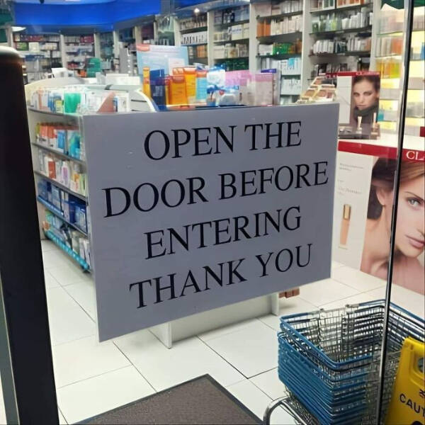 Hilarious Signs That Deserve A Standing Ovation