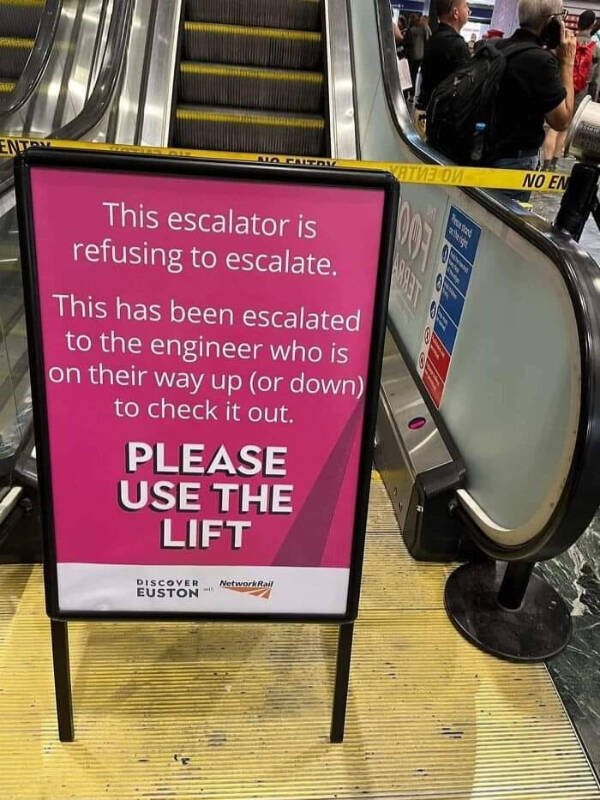 Hilarious Signs That Deserve A Standing Ovation