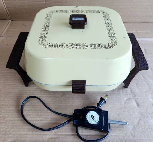 Things Every Home Had 30 Years Ago That Are Now Totally Gone