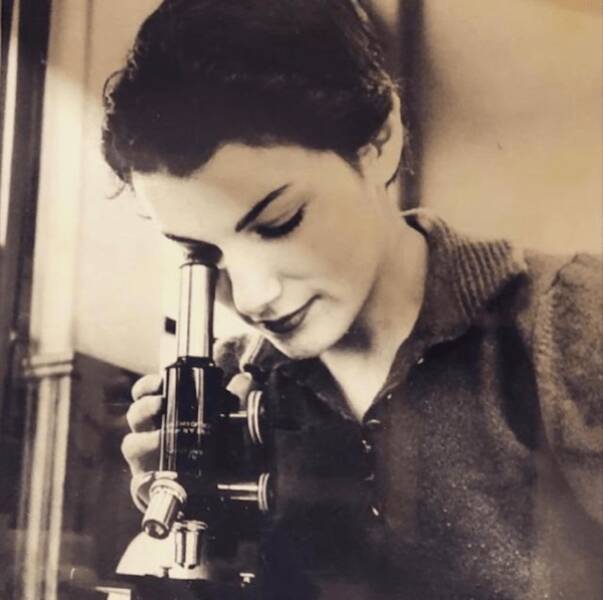Vintage Swag That Puts Our Selfies To Shame