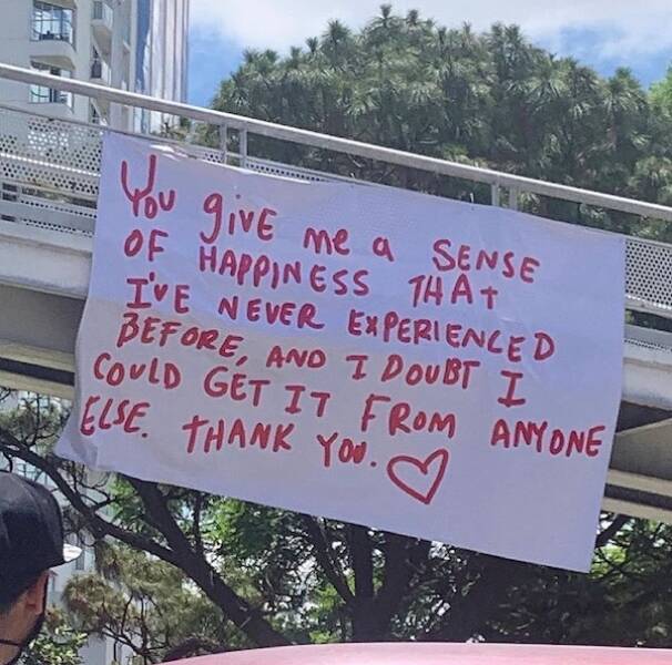 Feel-Good Moments That Made The Internet Smile Feel-Good Moments That Made The Internet Smile