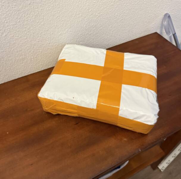 Satisfyingly Subtle Oddities From Everyday Life