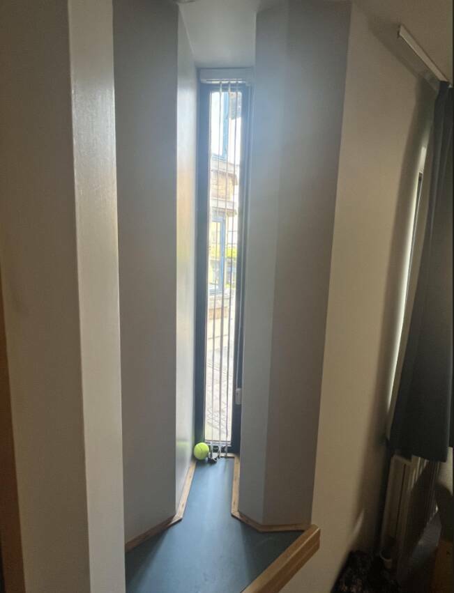 Satisfyingly Subtle Oddities From Everyday Life