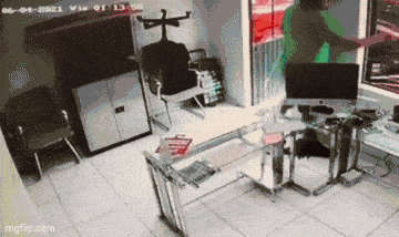 Daily Gifdump [WEEKEND EDITION]