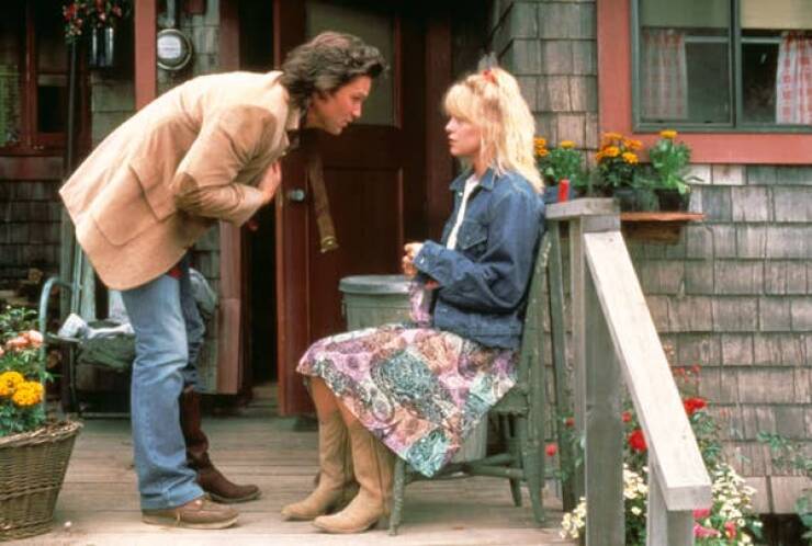 Romantic Movies That Seem Very Toxic By Todays Standards