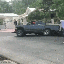 https://img.izismile.com/img/img15/20250502/gifs/daily_gifdump_4991_33.gif
