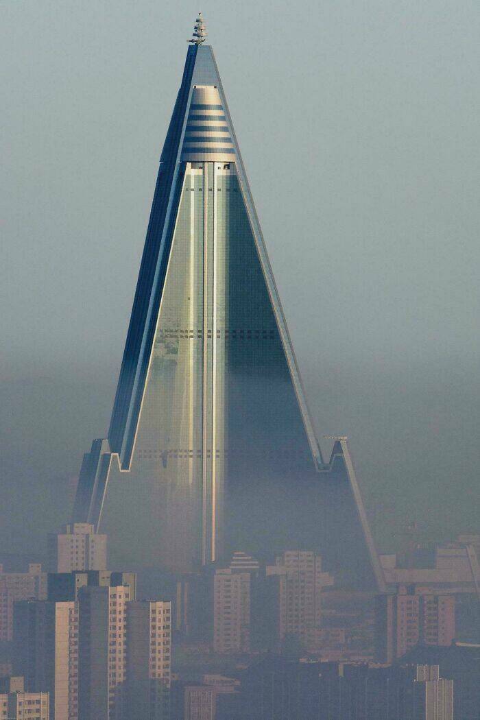 Giant Things That Give People The Creeps