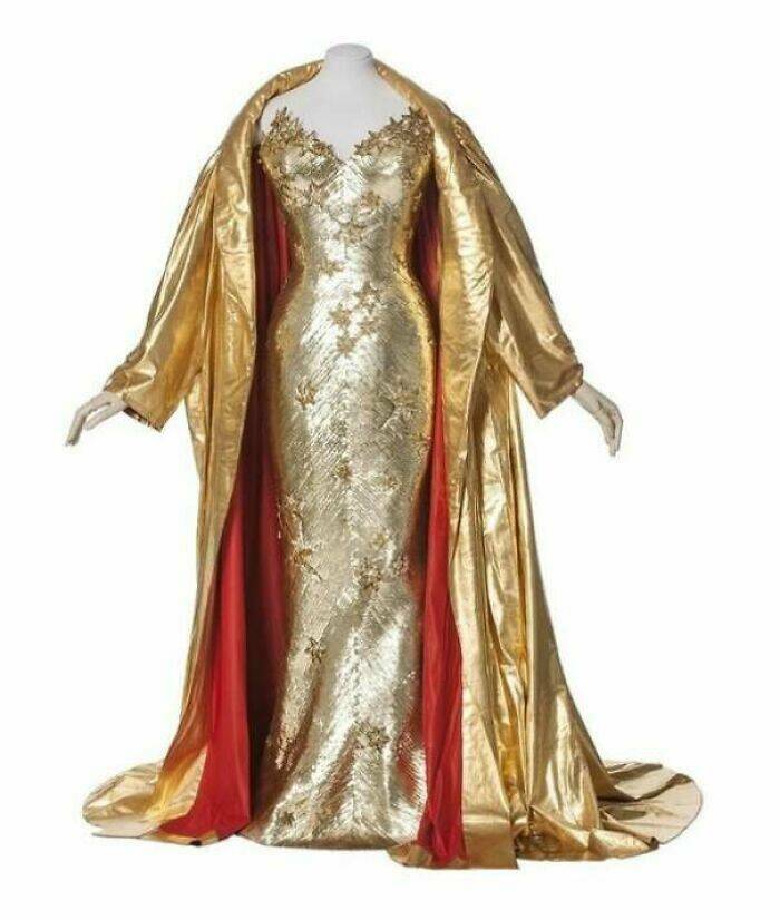 Time-Traveling Through Fashion In Under 5 Minutes