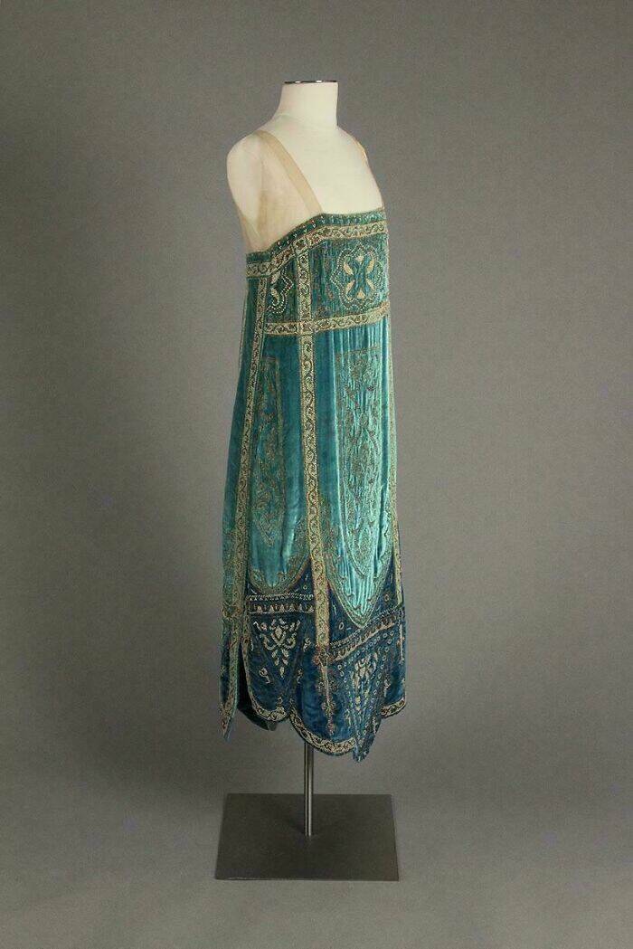 Time-Traveling Through Fashion In Under 5 Minutes