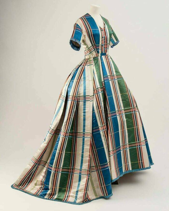 Time-Traveling Through Fashion In Under 5 Minutes