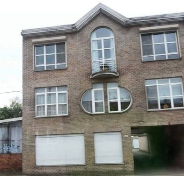 Real Estate Fails That Somehow Work Real Estate Fails That Somehow Work