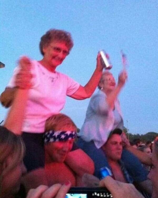 Big Feelings, Bright Vibes