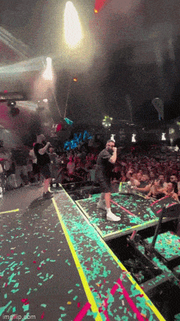 https://img.izismile.com/img/img15/20250510/gifs/daily_gifdump_4999_01.gif