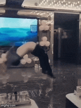 https://img.izismile.com/img/img15/20250510/gifs/daily_gifdump_4999_33.gif