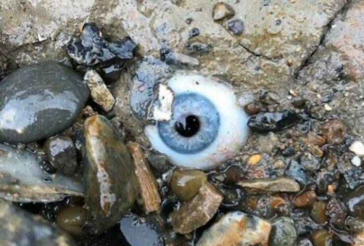 Unbelievably Creepy Moments People Accidentally Caught On Camera