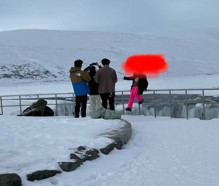 Tourists Behaving Badly: A Gallery of Global Disgrace