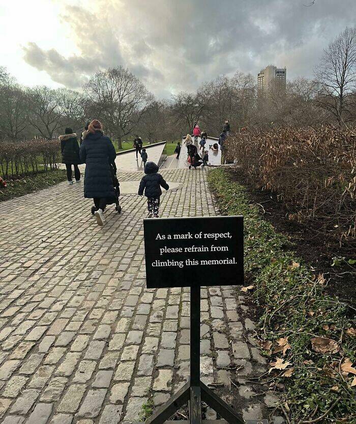 Tourists Behaving Badly: A Gallery of Global Disgrace